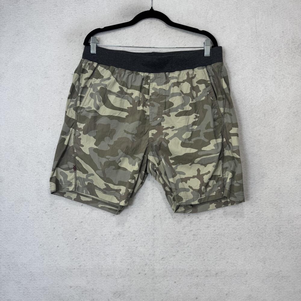 Rhone Shorts Mens Large Green Camo Athletic Running Training Gym 7 Inch